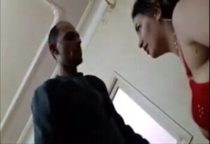 سكس مصري فلاحي بلدي مسرب: شاب مصري عاوز يصورمراته وهو بينيكها وكانت رافضه بس اقنعها في الاخر – سكس مصري – حصري 2026 كامل بجودة HD
